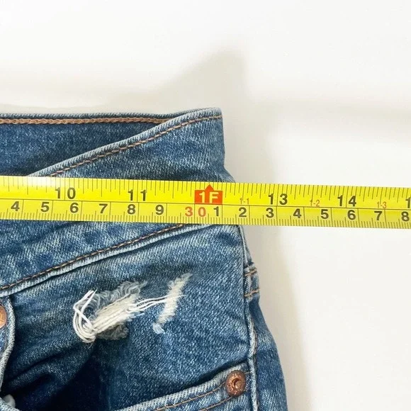 Levi's Wedgie Skinny Jeans Button Fly High Rise Ankle Crop Distressed Women's - Picture 4 of 6